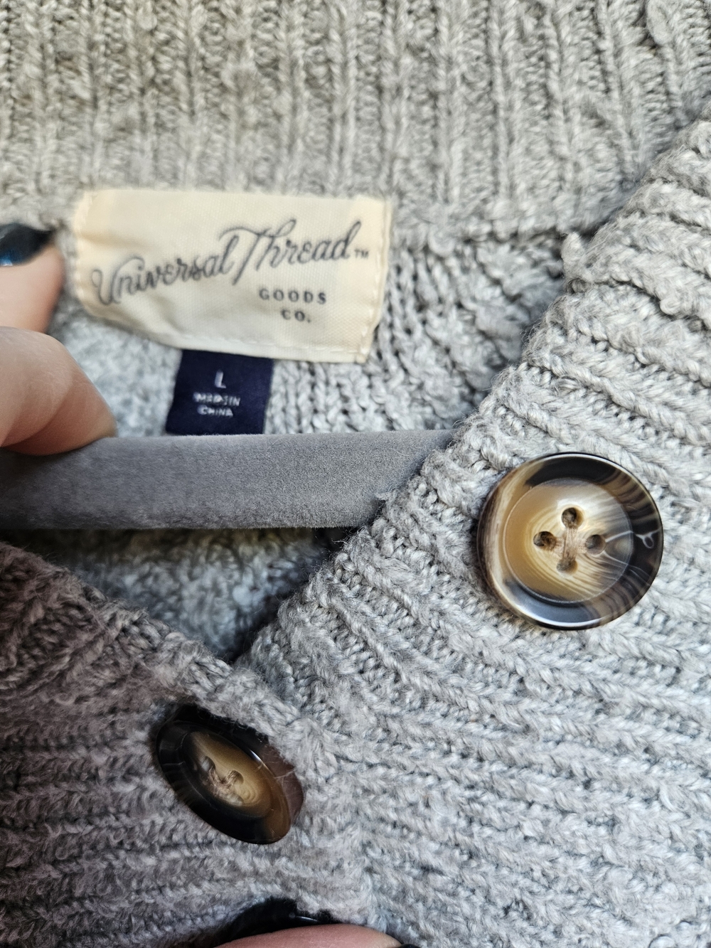 Universal Thread Women’s Gray V-Neck Ribbed Sweater with Tortoise Buttons